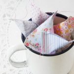 DIY: Χαρτί περιτυλίγματος για καραμέλες