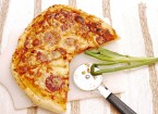 tableart_etiquette_how_to_eat_pizza