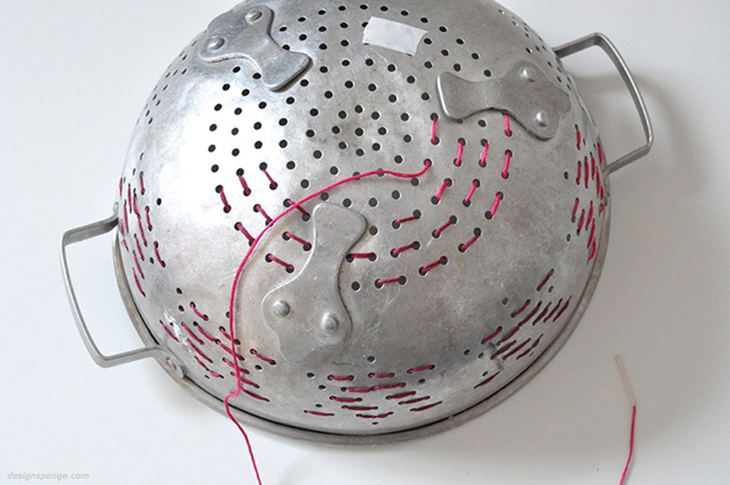 DIY: Μετατρέψτε τα σουρωτήρια σας σε έργο τέχνης