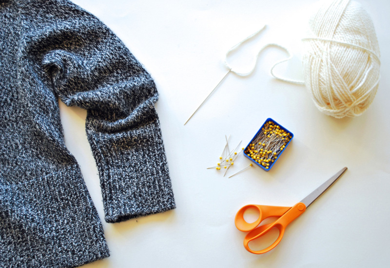DIY: Πως να φτιάξεις παντόφλες από πουλόβερ