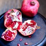 tableart_how_to_prepare_a_pomegranate